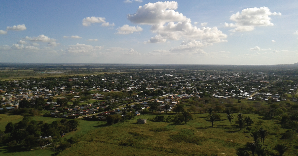 Tres sujetos, entre ellos un ciudadano venezolano, que se dedicaban a robar fincas en zona rural de Paz de Ariporo, se enfrentaron a disparos con el Ejército, dos delincuentes resultaron heridos.