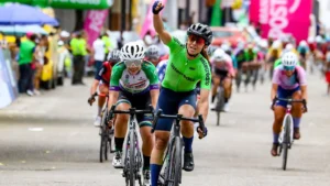 Diana Peñuela defiende el liderato y calienta motores para la etapa reina de la Vuelta a Colombia Femenina